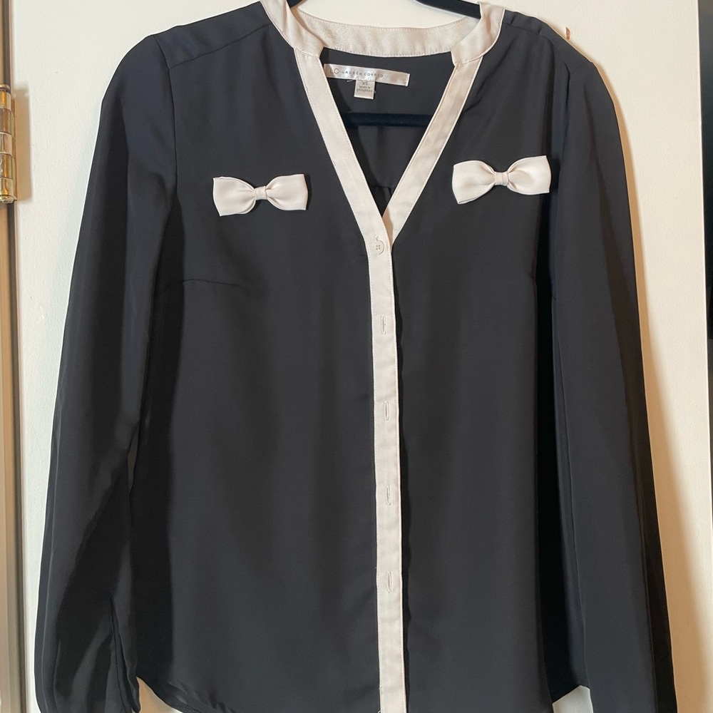 Lauren Conrad Button down blouse